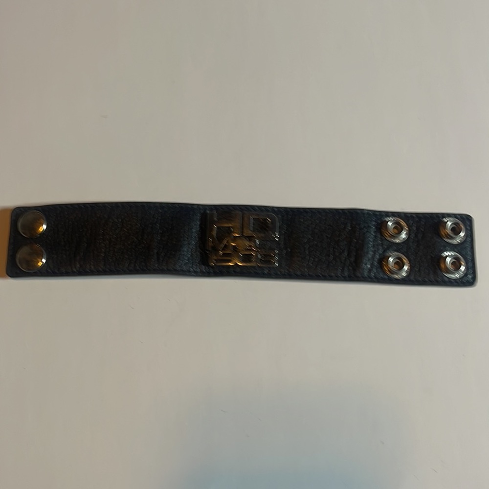 Harley Davidson Cuff - Picture 5 of 9